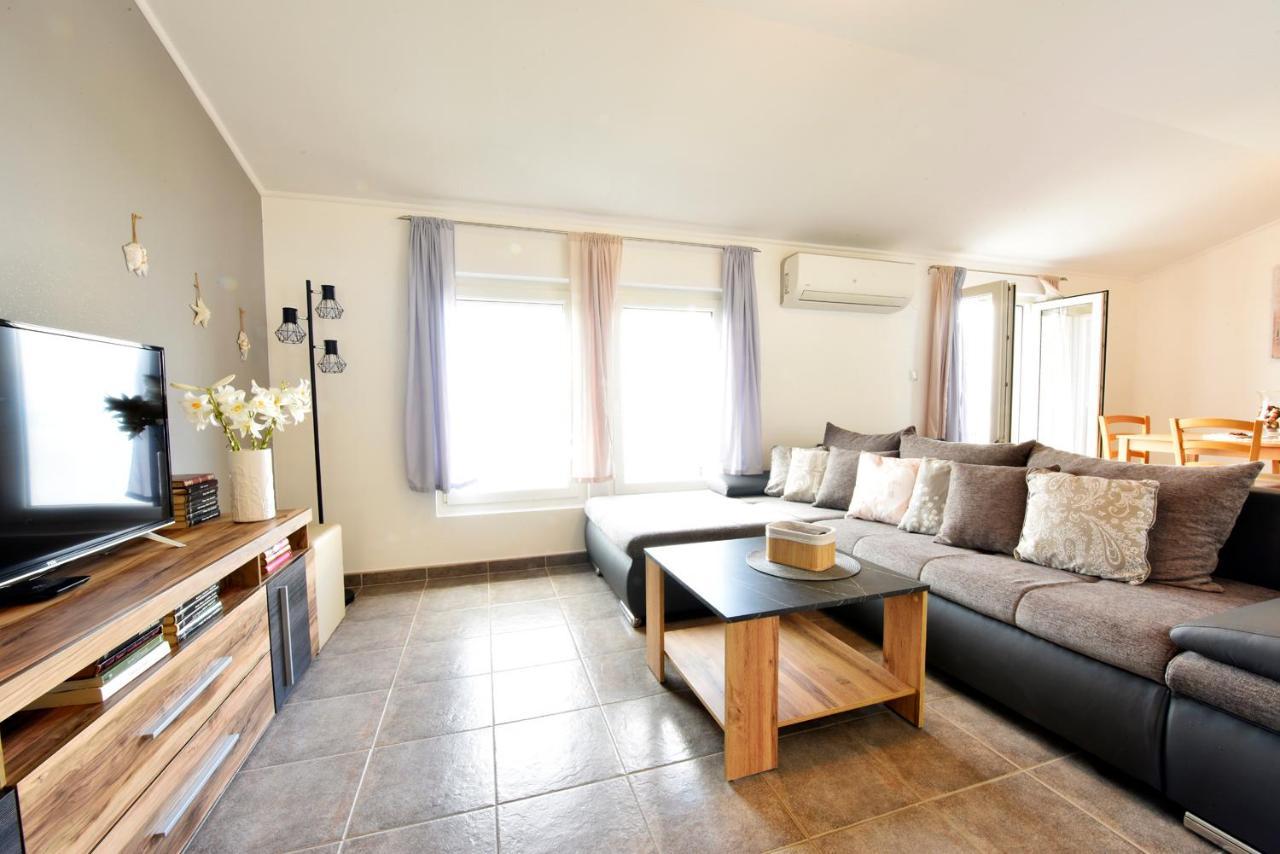 Sunset Apartment Lovran Bagian luar foto